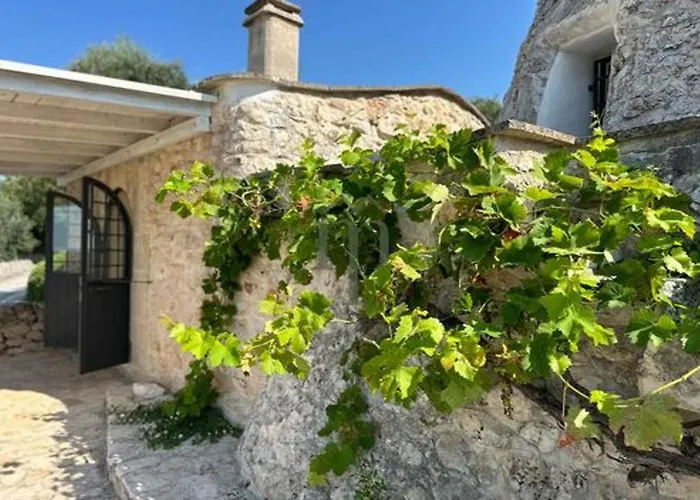 Holiday home Masseria Aurora Trullo Pergolo